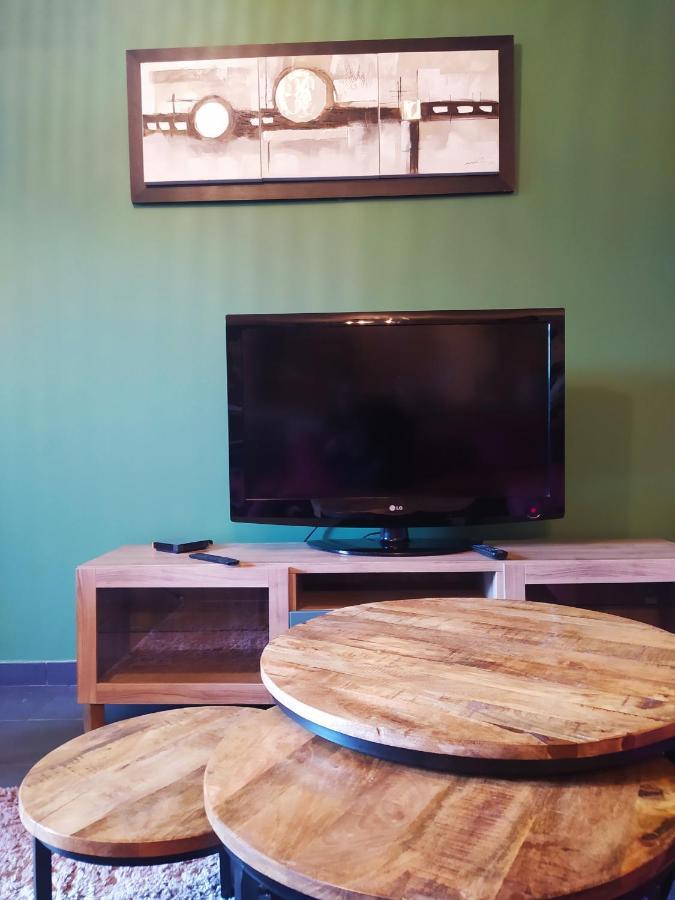 Spacieux Appartement Au Calme 15Min Sud De Lyon Proche Metro Et Gare Confluence Aquarium Gerland Oullins Esterno foto
